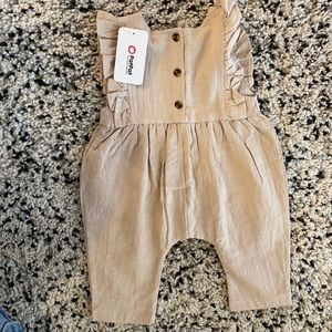 One piece jumpsuit baby 3-6 months (new with tags)